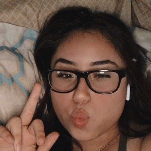 Meet your Posher, Daniela